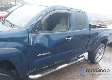 2006 Toyota Tacoma z USA, uszkodzony, nr VIN 5TEUX42N26Z231052